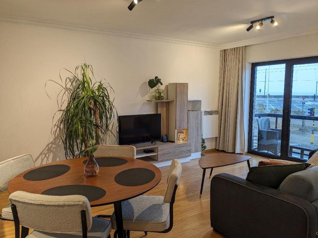 Vista Linda, Leuk Appartement Vlak Bij Zeedijk En Strand أوستيند المظهر الخارجي الصورة